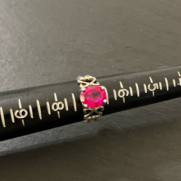 C^A 825 Silver 2 Carat Lab Created Oval Ruby Scroll Ring Size 7 - Picture 7 of 16